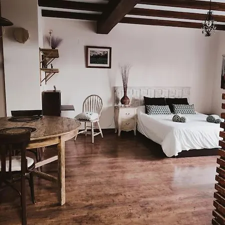 Апартаменты Dhara Apartamento Estudio Фрихилиана